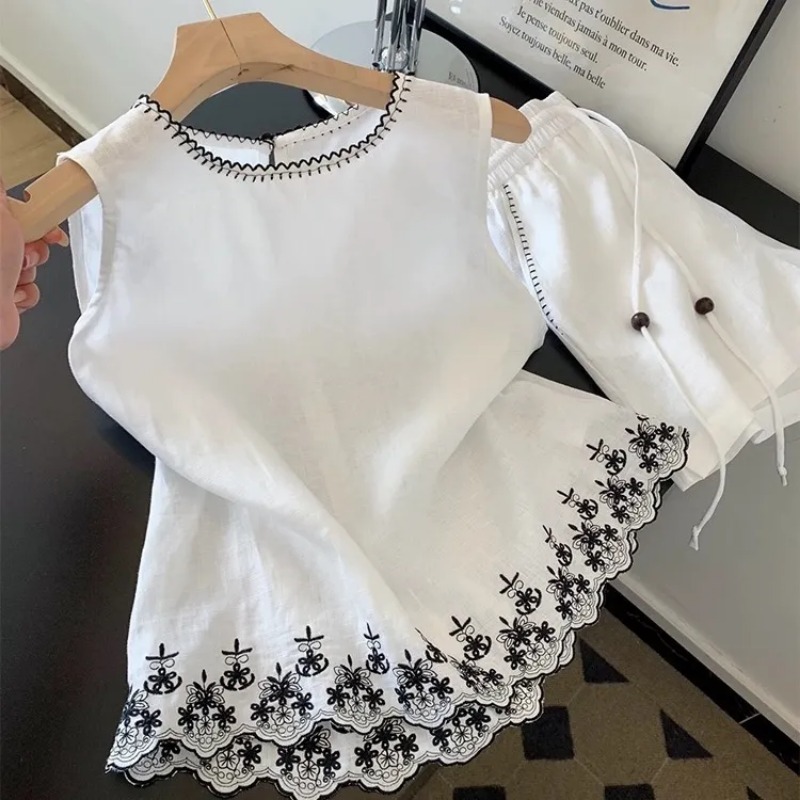 Simple Old Money Style Cotton  – Embroidery Class recenzja i cena