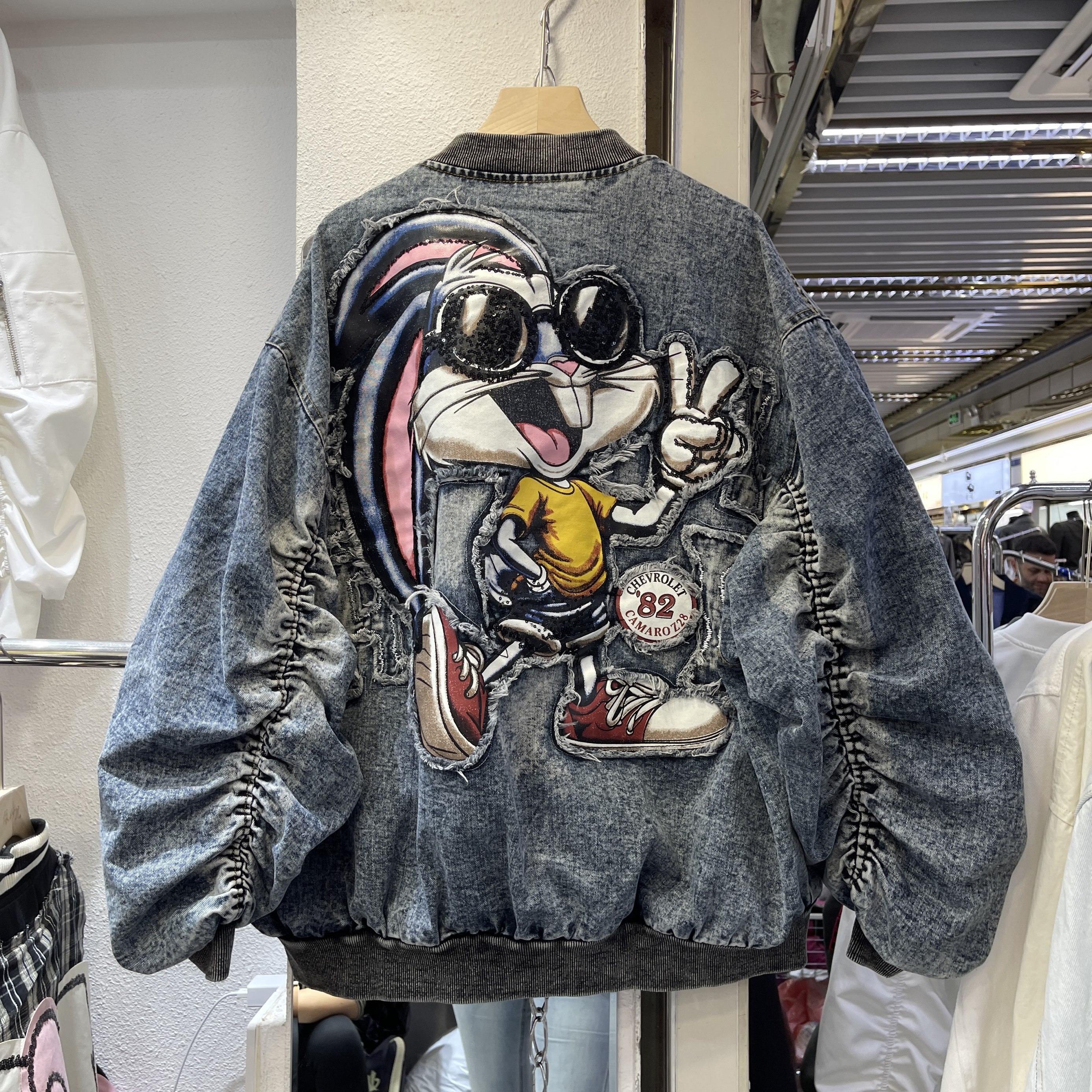 Loose Fit Rabbit Eight Brother – Embroidery Rabbit recenzja i cena