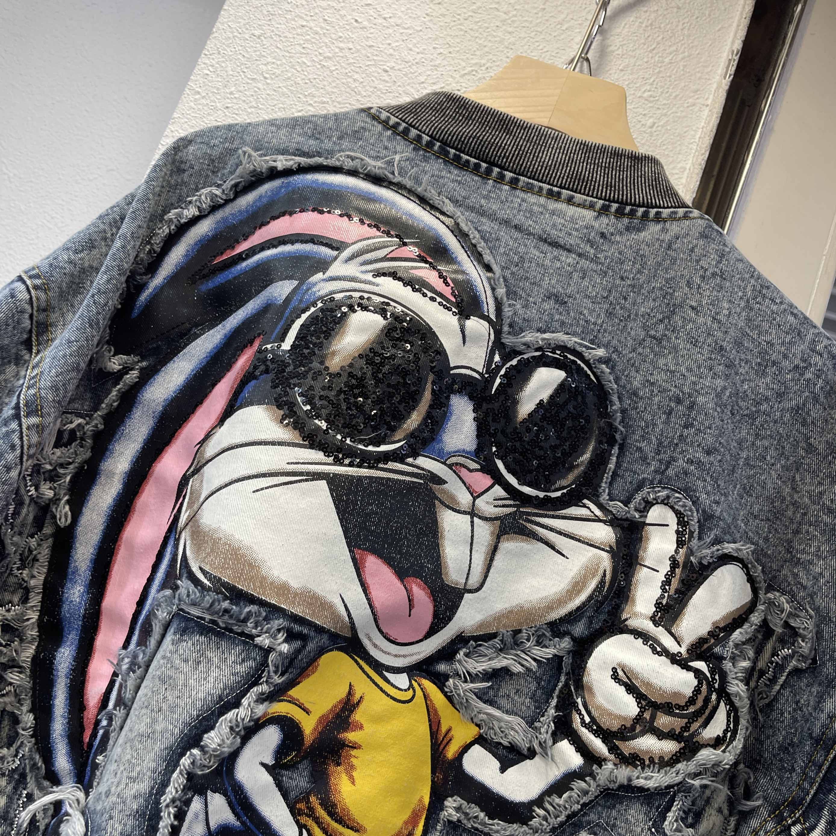 Loose Fit Rabbit Eight Brother – Embroidery Rabbit recenzja i cena