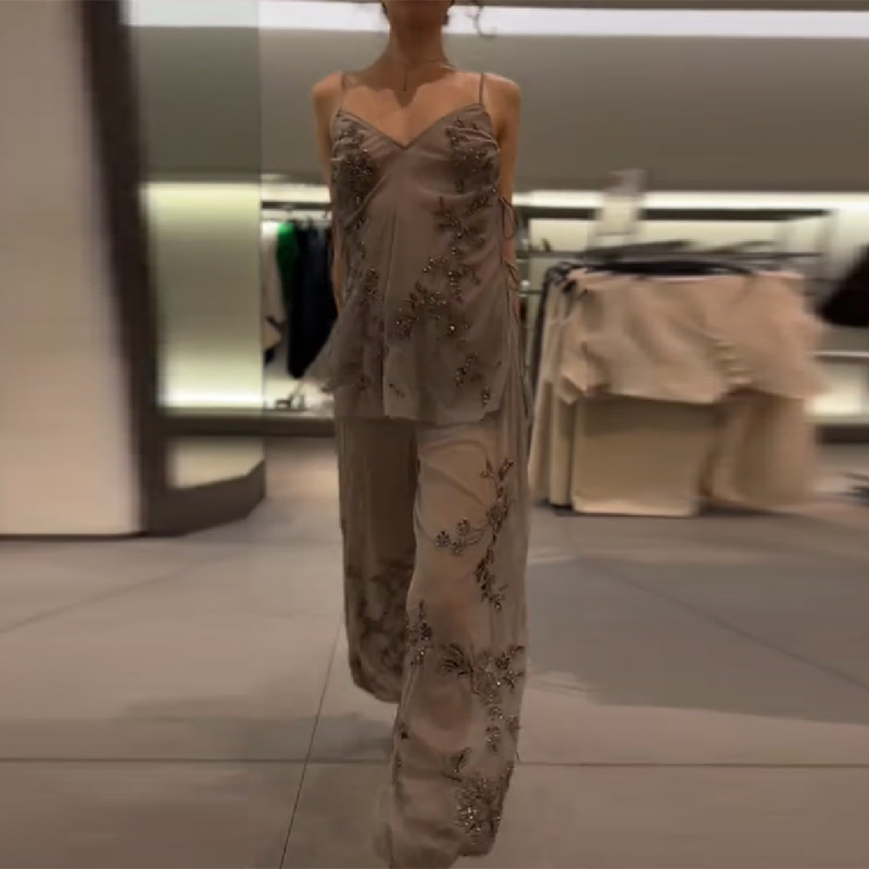 2026 New Women Grey Two-piece  – Embroidery Vest recenzja i cena