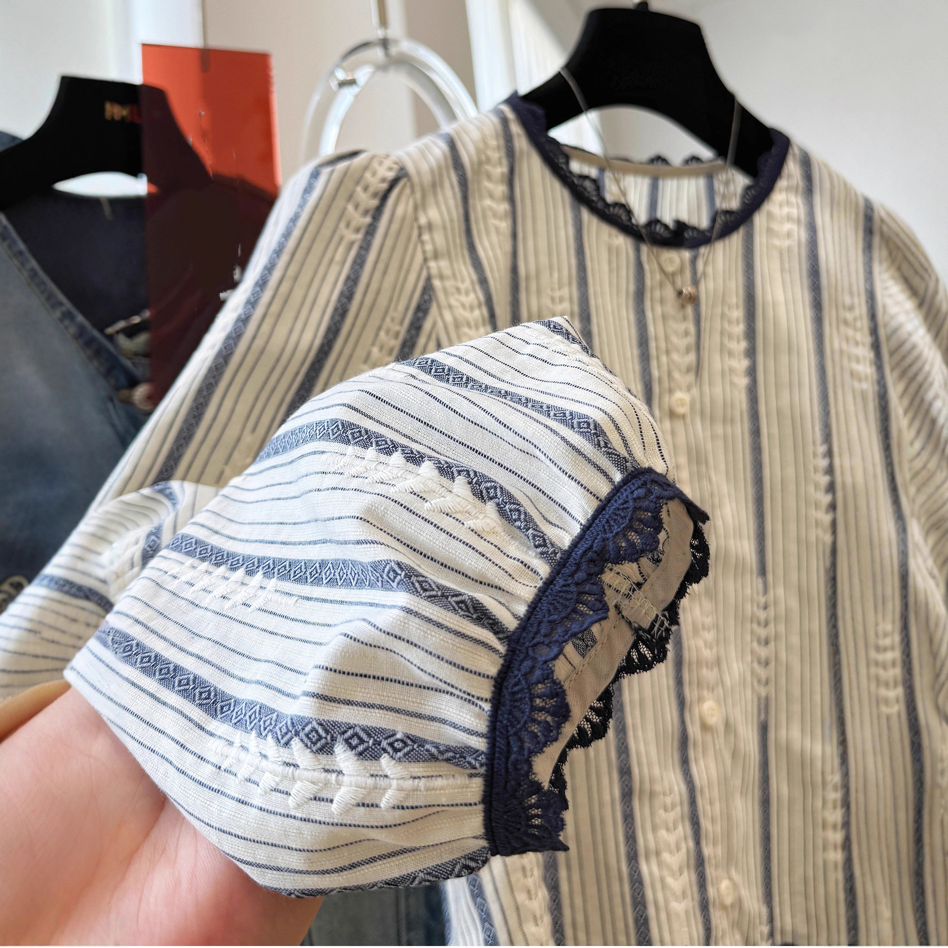 Women's Striped Lace Trim Blou – Embroidery A recenzja i cena