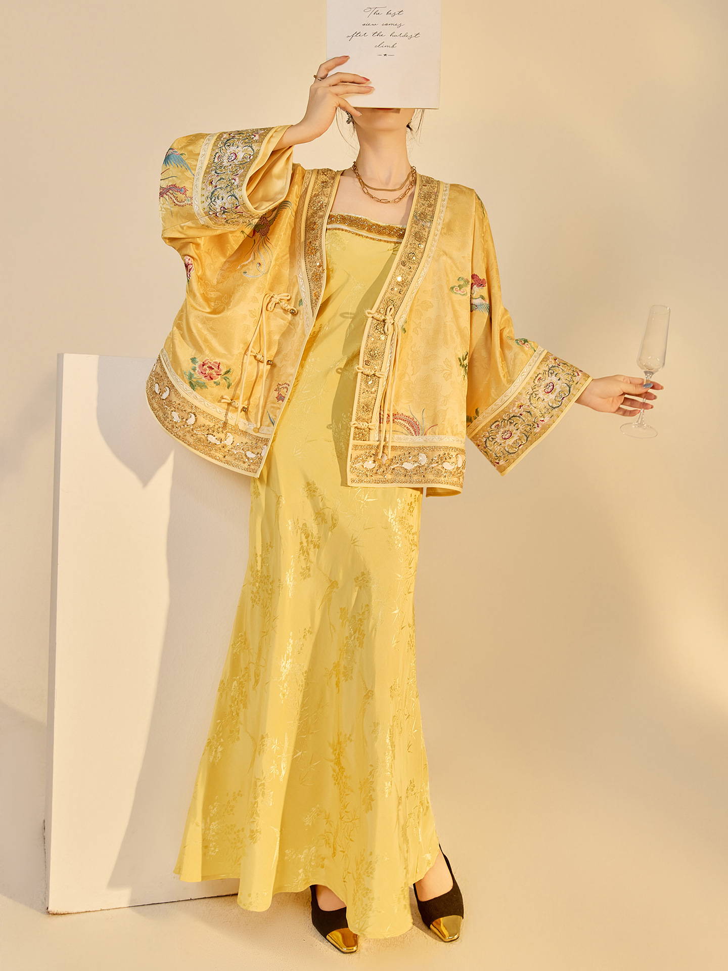 Autumn New Fashion V-neck High – Embroidery A recenzja i cena